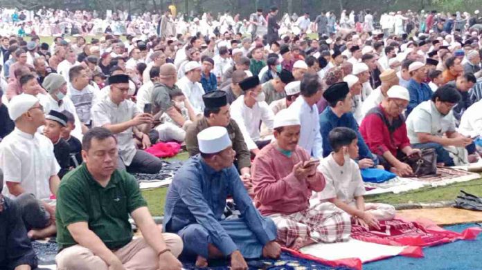 Jamaah Muhammadiyah Kota Bogor Sholat Idul Fitri di Lapangan Sempur