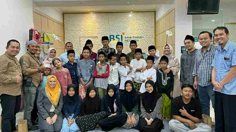 Tebar Kebaikan Selama Ramadan, BSI KCP Bogor Tajur 1 Gelar Santunan dan Berbagi Takjil