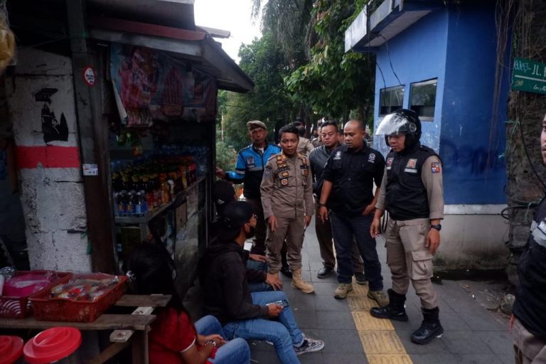 Satpol PP Kota Bogor akan Tindak Tegas Pengamen yang Bikin Resah Penumpang