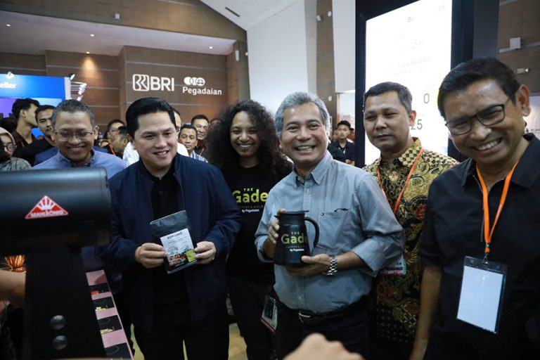 Foto-Foto: Menteri BUMN dan Dirut BRI Kunjungi Indonesia Coffee Festival