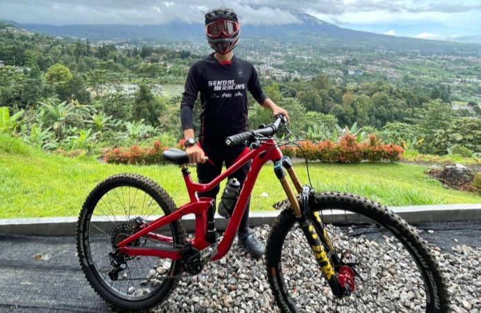 Diky Pratama Bersiap Ikut Enduro Indonesia Series 2