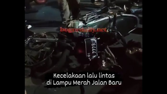 Rekaman Video Kecelakaan Lalu Lintas di Jalan Baru Bogor Bikin Ngilu!