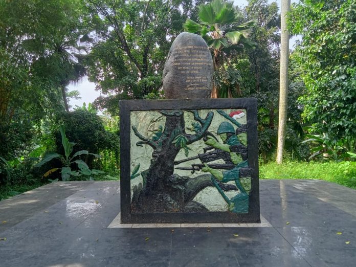 Monumen perjuangan masyarakat Cibinong