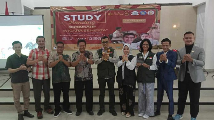 Osis SMA Kosgoro Bogor Sukses Gelar Study Banding Kolaborasi Bersama FKOB