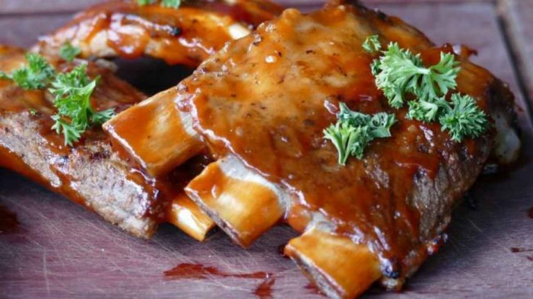 Resep Sop Iga Bakar, Kuah Gurih dan Daging Empuk