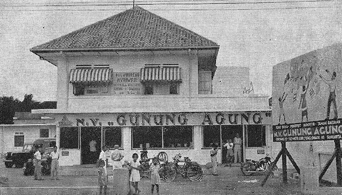 Sejarah Toko Gunung Agung, Perintis Toko Buku dan Alat Tulis Sejak 1953