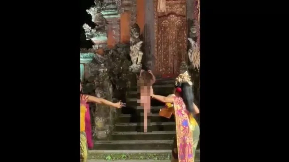 Video Viral Bule Bali Telanjang Bulat Nyelonong Masuk Pura yang Bikin Geger
