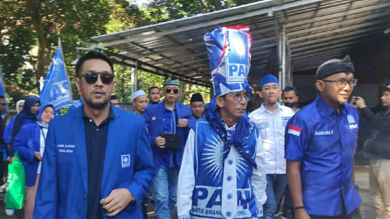 Daftar KPU, Caleg PAN Kota Bogor 2024  Tebarkan Moto “PAN Bantu Rakyat”