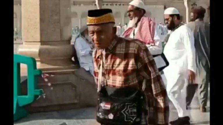 Mbah Harun Jama’ah Haji Tertua 117 Tahun: Menjual Ayam, Mewujudkan Impian Haji di Hari Tua