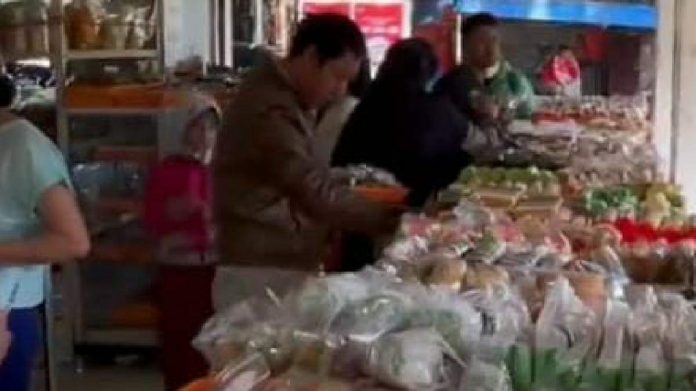 Toko Kue Basah di Bogor Tertua dan Terlengkap, Jajakan 300 Jenis Kue Sudah Ada Sejak 1960