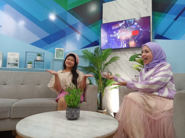 Seru Banget, Pendongeng dan Penyanyi Sandrica Tampil di Podcast Bincang Bogordaily