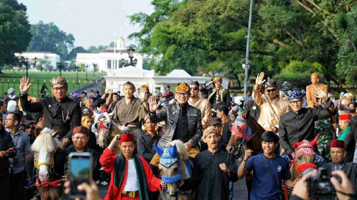 Ketika Bima Arya, Sandiaga Uno dan Ridwan Kamil Kompak Berkuda Saat HJB dam Kota Bogor Dipuja-puji