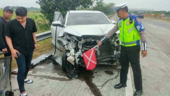 Kronologis Mobil Penyanyi Dangdut Difarina Indra Kecelakaan di Tol Jombang
