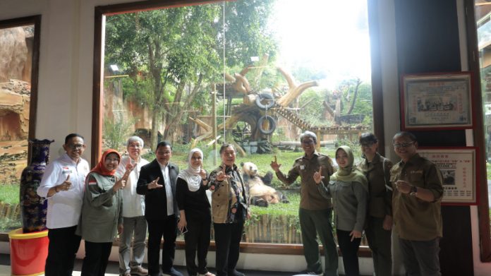 Komisi IV DPR RI ke Taman Safari Bogor