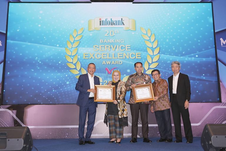 Keren, bank bjb Raih Tiga Penghargaan di Infobank-MRI Banking Service Excellence Recognition 2023