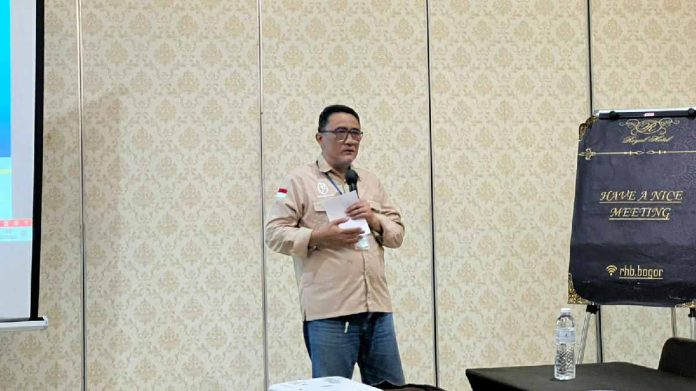 Bonny Sofianto di acara pemahaman “Peran Masyarakat dalam Program Penanggulangan HIV di Kota Bogor”, Rabu 2 Agustus 2023. (Annisa/Bogordaily.net)