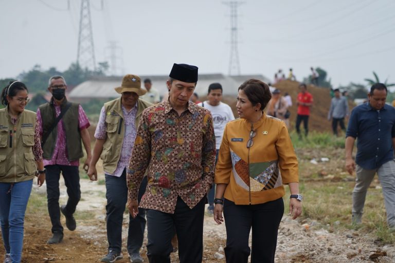 Dedie Rachim Tinjau Langsung Pembangunan Lanjutan Jalan R3 Bogor