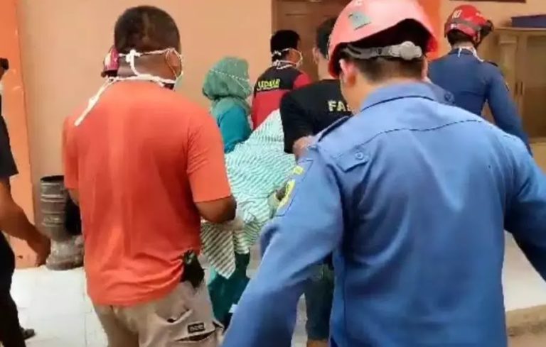 Siswi SMKN 1 Gunung Putri Bogor Alami Kecelakaan saat Praktikum, Tangannya Terjepit Mesin Giling