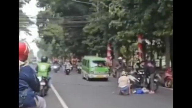 Awas! Kabel Menjuntai di Jalan Sudirman Bogor Makan Korban