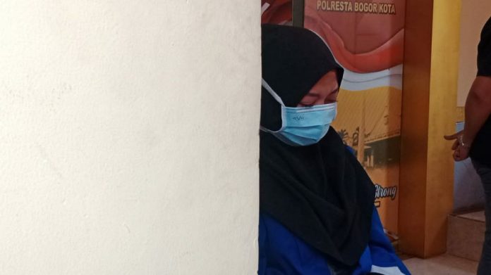 Instagram AR Selebgram Bogor yang Ditangkap Polisi Diserbu Netizen