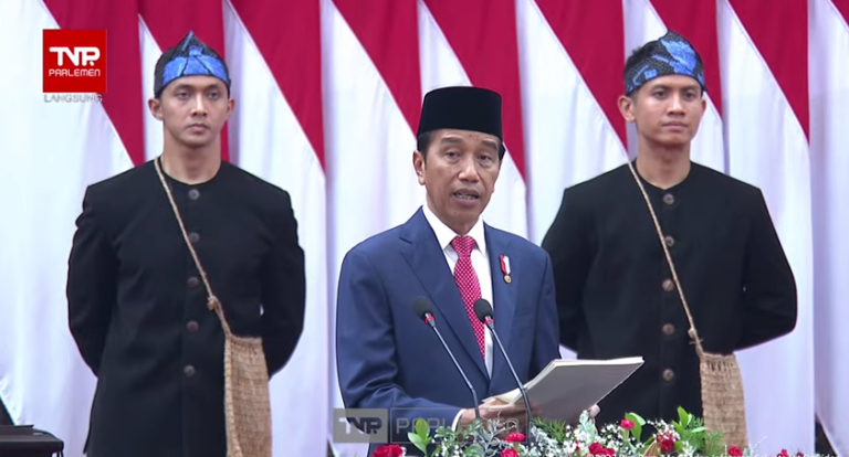Jokowi Umumkan Kenaikan Gaji PNS, TNI, Polri Jadi 8 Persen