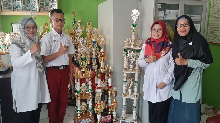 Keren, SDN Bangka 3 Bogor Juara Baris-Berbaris se-Jawa Barat