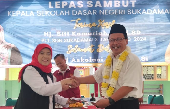 pisah sambut kepala SDN Sukadamai 3