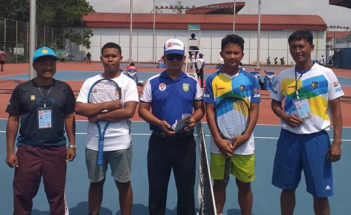 Tim tenis beregu putra Jawa Barat popnas