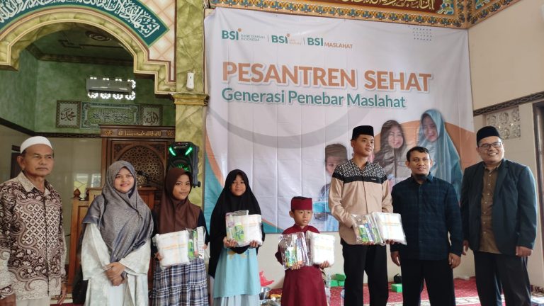 BSI Maslahat Resmikan Program Pesantren Sehat di Bogor