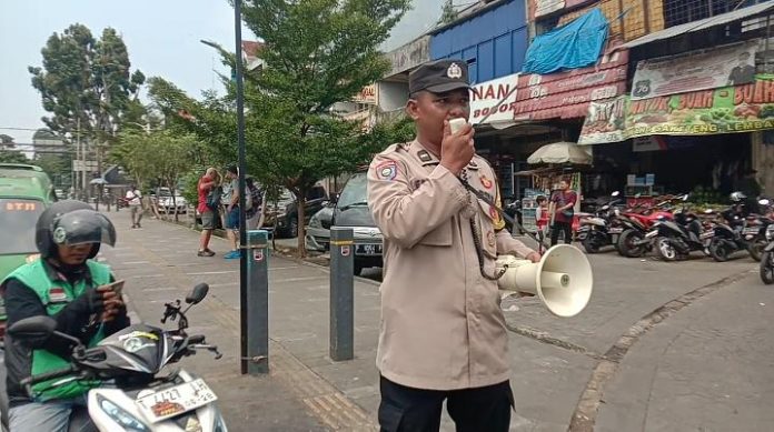 Bhabinkamtibmas Kelurahan Gudang Bogor viral copet