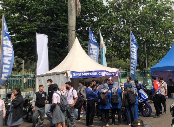 Bupati Bogor Apresiasi Motor Modifikasi Hasil Karya SMK Mekanika Cibinong