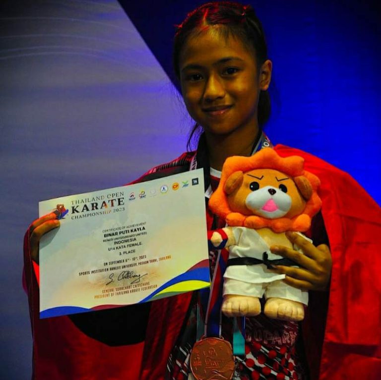 Binar Puti Kayla, Atlet Karate Berprestasi dari SDN Sukadamai 03