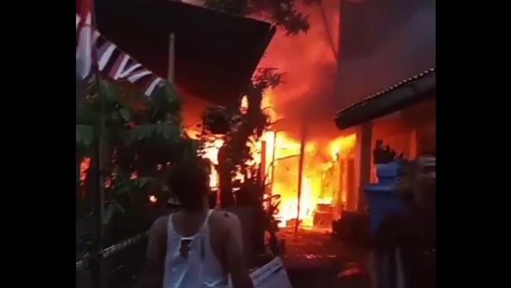 Kebakaran di Sukaraja Bogor, Pabrik Tempe Ludes