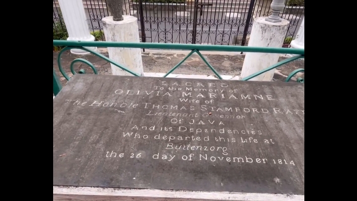 Cinta Abadi di Kebun Raya Bogor: Kisah Sir Thomas Stamford Raffles dan Olivia Mariamne