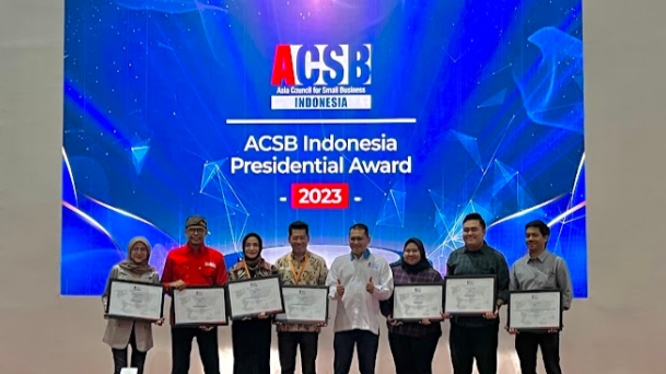 GUKMI 2023: Meningkatkan Kompetitivitas UKM & ACSB Indonesia Berikan Penghargaan Kepada 9 Institusi Ini!