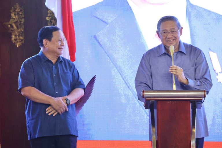 Survei LSI Denny JA Ungkap Efek Elektoral Dukungan Demokrat ke Prabowo
