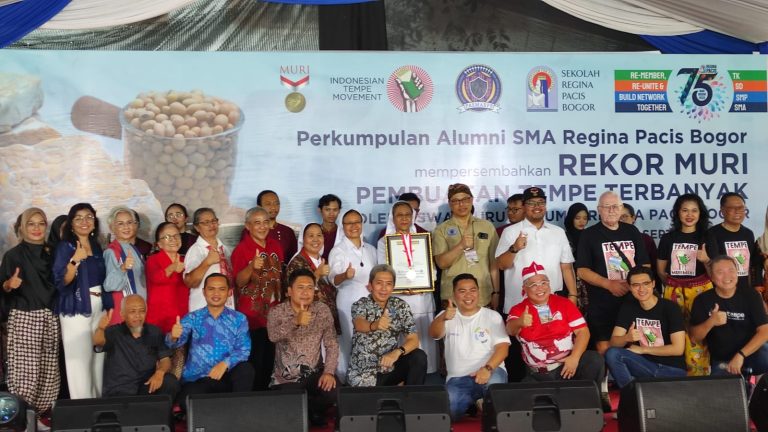 Perayaan HUT ke-75 Sekolah Regina Pacis Bogor Berlangsung Meriah