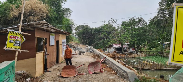Melihat Pembangunan di Sukaresmi, Karnain Asyhar: Kampung Sleweran Punya Akses Jalan