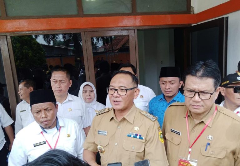 Dampingi Kunjungan Presiden RI, Bupati Bogor Sebut Cadangan Beras di Kabupaten Bogor Aman