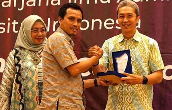 Wakil Wali Kota Bogor Sabet 2 Penghargaan dari Universitas Indonesia