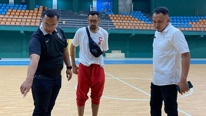 Tim verifikasi Indonesia Basket League (IBL) melihat kesiapan Laga Tangkas di Pakansari.