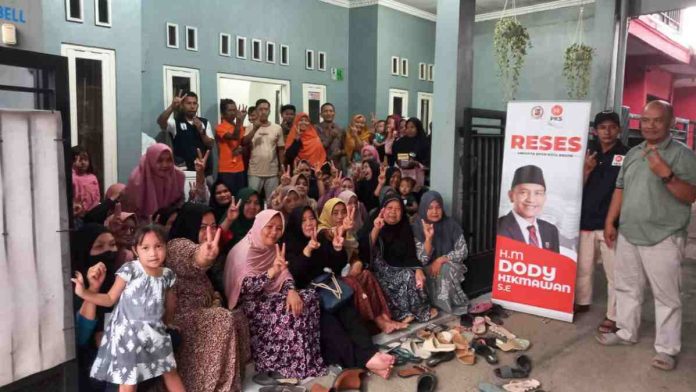 Wakil Ketua Fraksi PKS DPRD Kota Bogor, H. M. Dody Hikmawan, baru-baru ini melaksanakan kegiatan reses yang signifikan di lima wilayah yang berada di Bogor Barat. (Istimewa/Bogordaily.net).