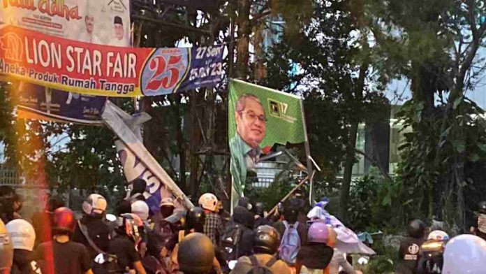 GP Ansor Kota Bogor Kecam Perusakan APK Oleh Oknum Mahasiswa