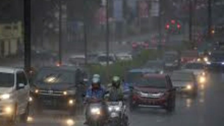 Ramalan Cuaca BMKG Rabu 24 Januari 2024, Bogor Hujan Petir