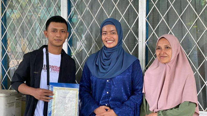 Tokoh Muda Naviri Priliarahma Berikan Bantuan Penebusan Ijazah Siswa SMK Sirojul Huda 1 Bogor