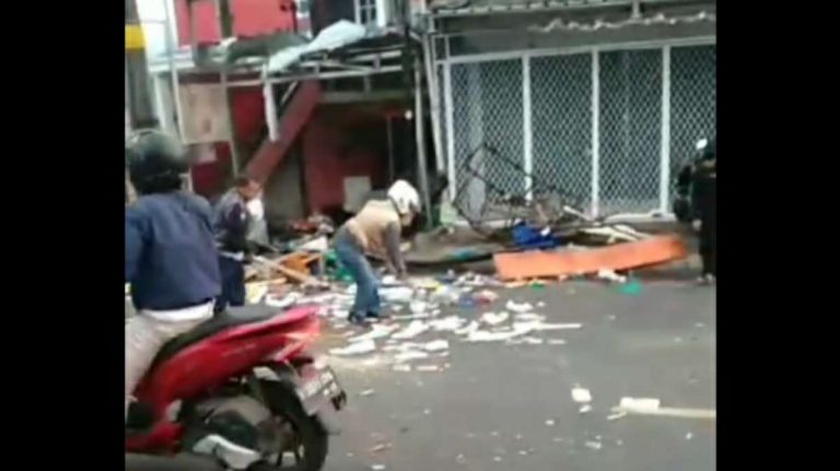 Ledakan Gas Mengguncang Pasar Cisarua Bogor, Warung Hancur Suasana Kacau Balau