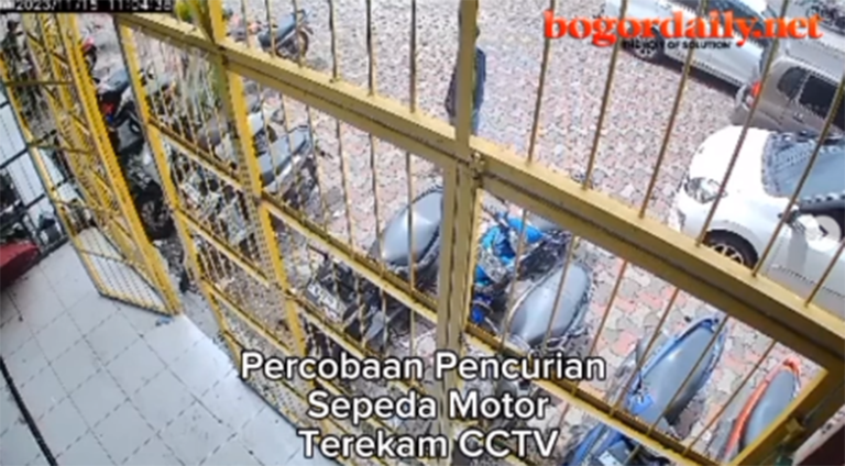 Gagal Curi Motor di Cimanggu Bogor, Pria Ini Terekam CCTV