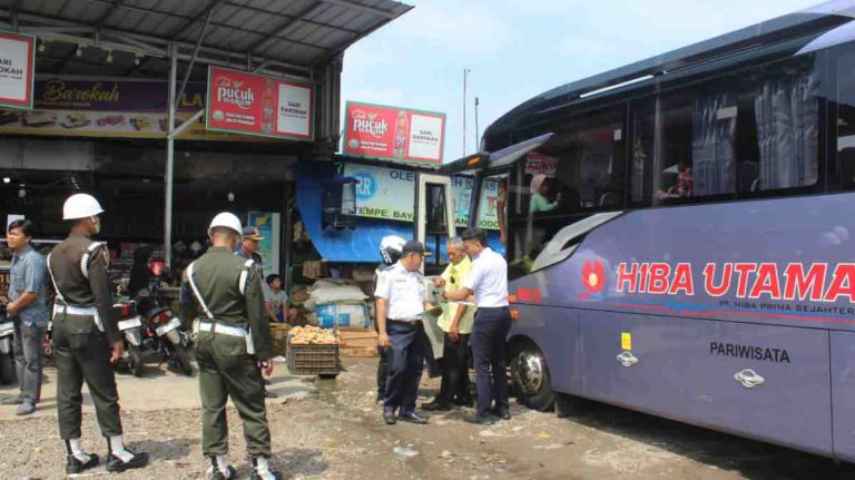 Antisipasi Kecelakaan, Bus Via Puncak Diperiksa Dishub