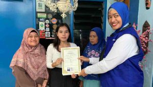 Caleg DPRD Kota Bogor Naviri Priliarahma Bantu Penebusan Ijazah Siswa SMK
