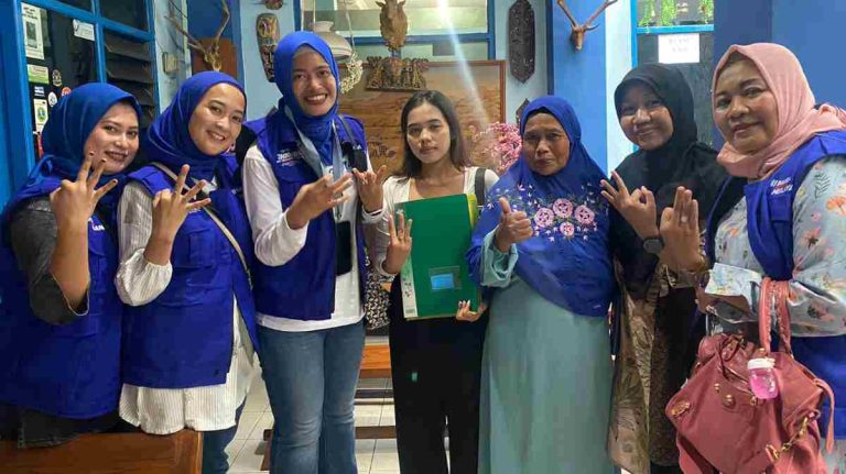 Caleg DPRD Kota Bogor Naviri Priliarahma Bantu Penebusan Ijazah Siswi SMK